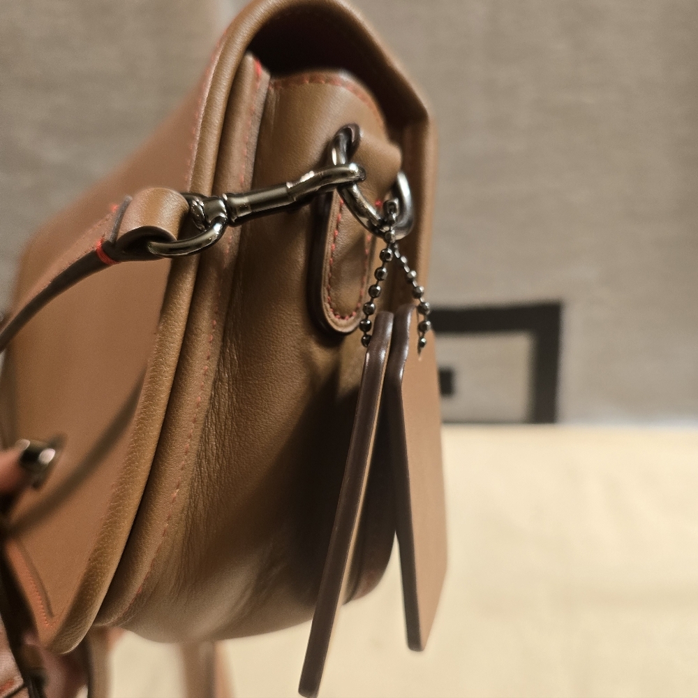 Brown Leather COACH Crossbody Bag - Picture 5 of 9